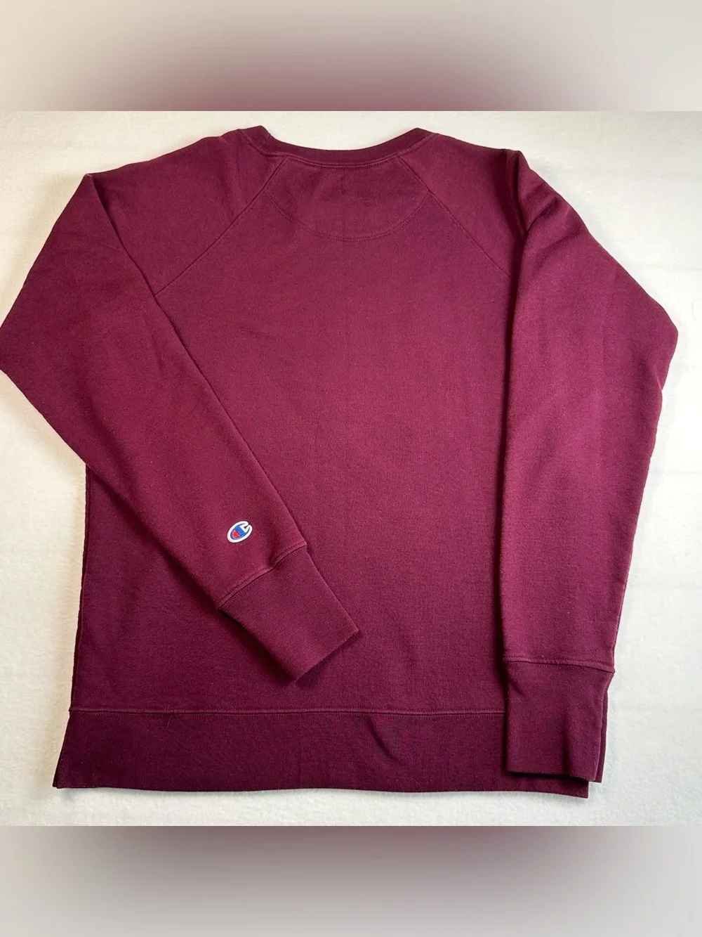 Champion Women’s Medium Burgundy Embroidered Logo Crewneck Sweatshirt